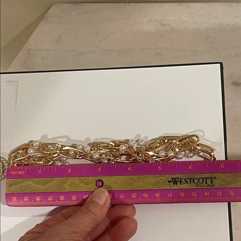 Chanel Gold and Pearl pendant Necklace Choker - Picture 11 of 12